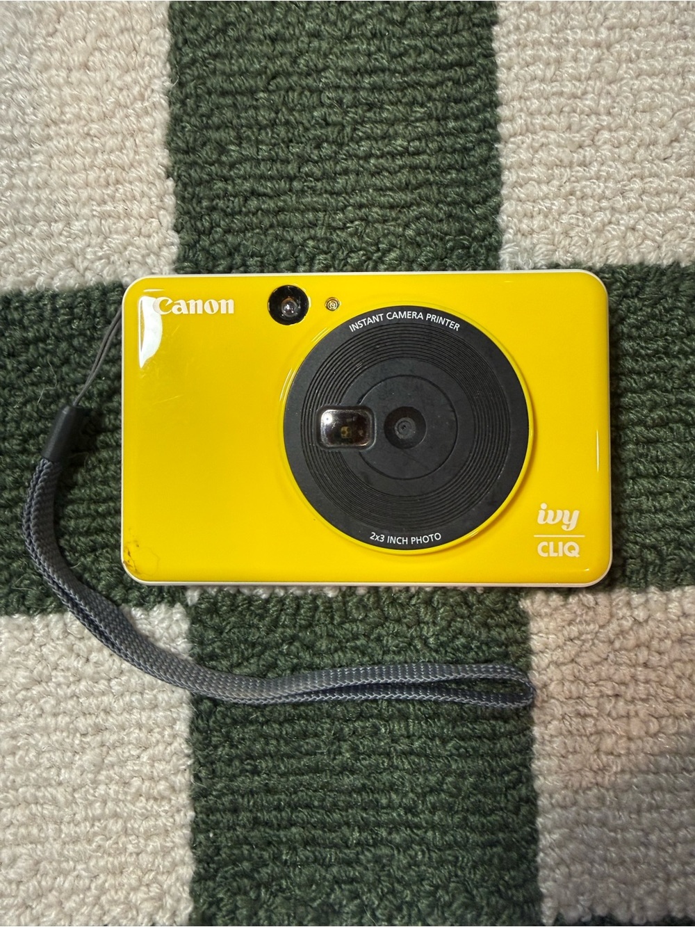 Canon IVY CLIQ Instant Camera Printer Bumblebee Yellow 📸